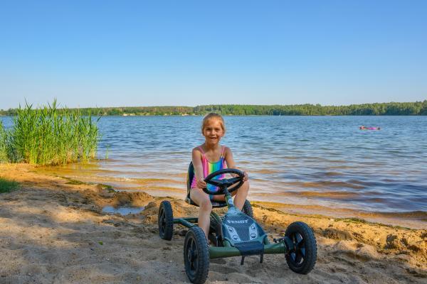 Rent a pedal car at Bergwitzsee Resort