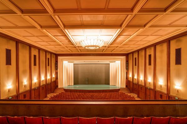 View of the stage in the Kulturpalast Bitterfeld